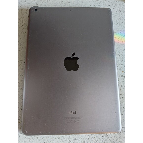 Apple iPad Air (1st Generation) A1474 16 GB, Wi-Fi, 9.7 in - Space Gray - Picture 12 of 13